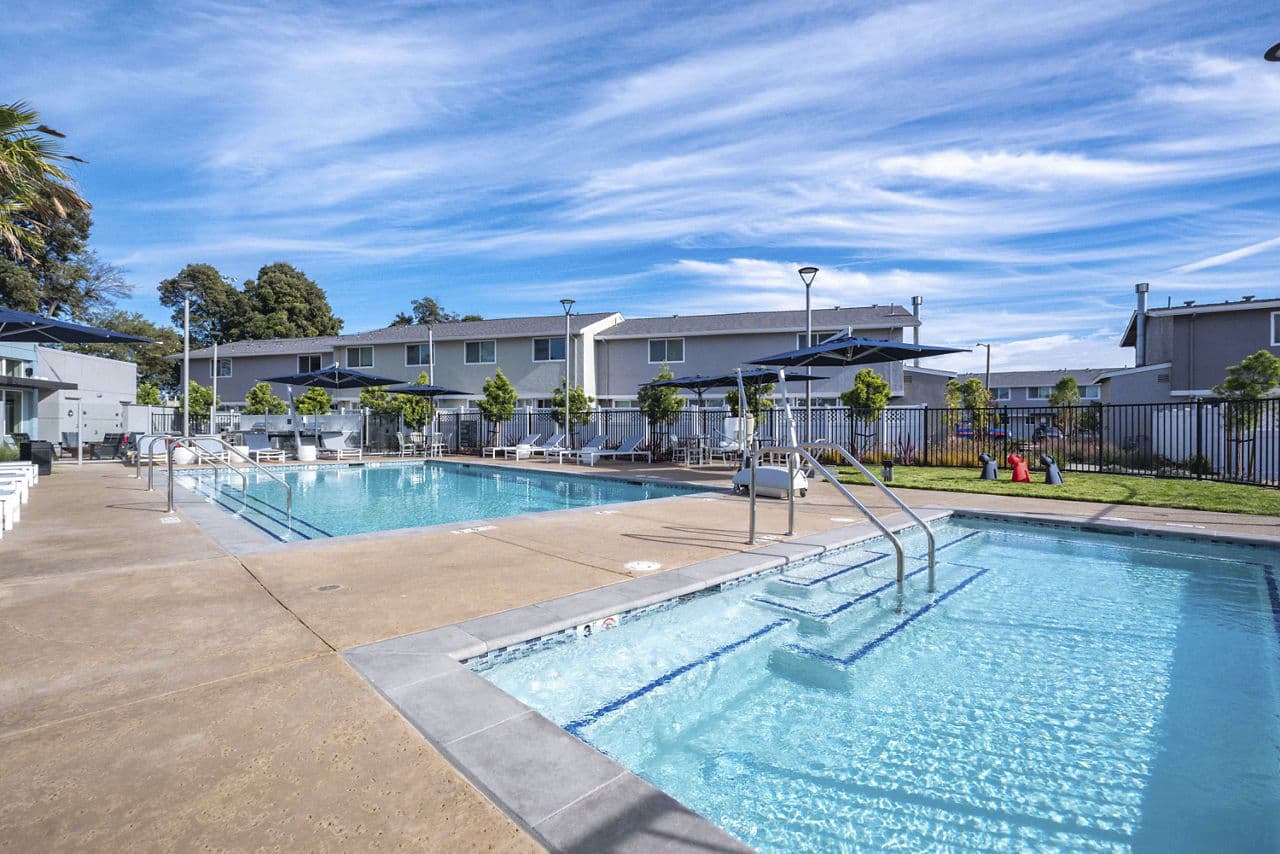 Admirals Cove Alameda Ca 1 of 27