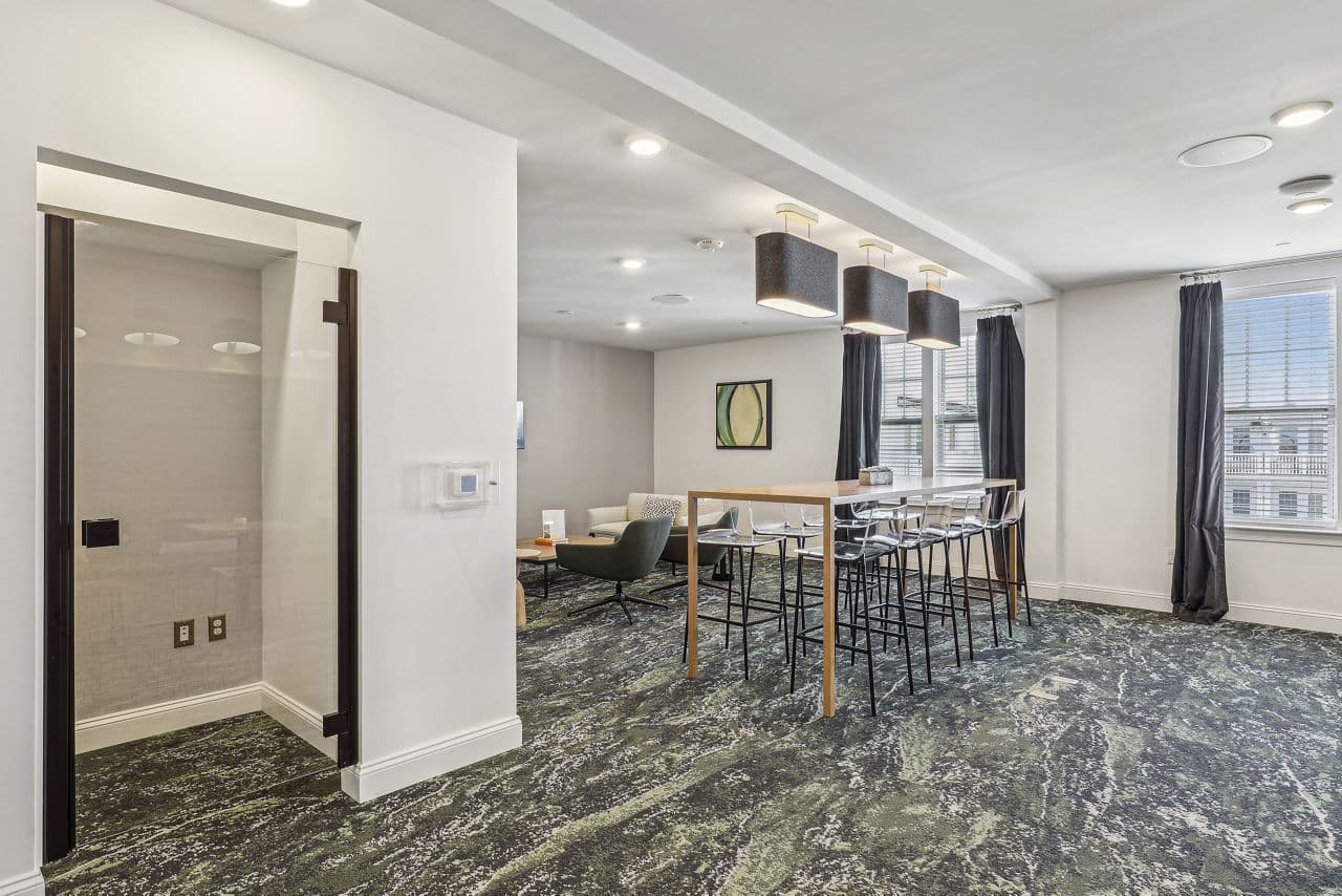 High Street View Luxury Apartments 15 of 28