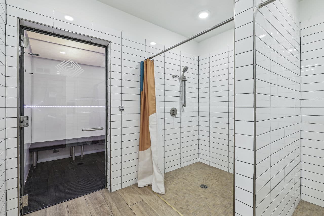 High Street View Luxury Apartments 23 of 28