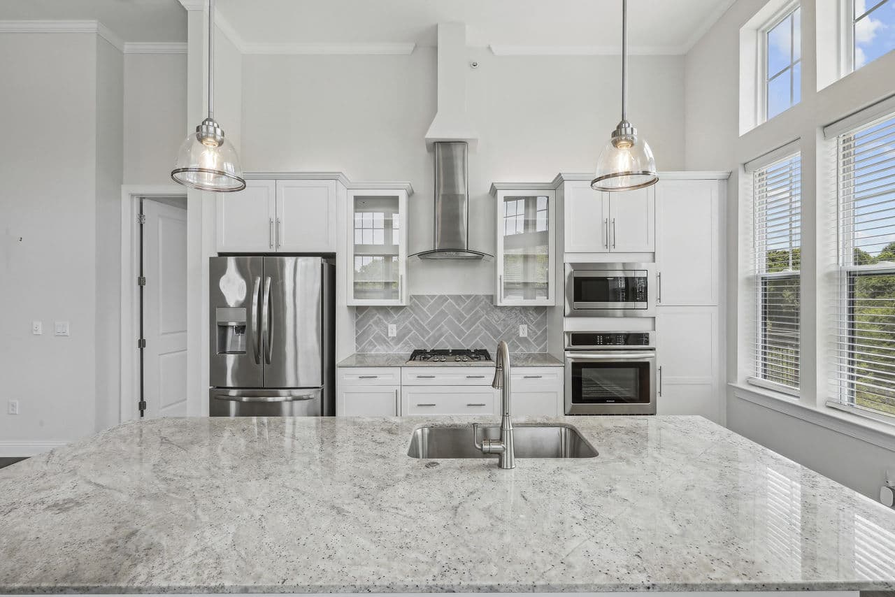 High Street View Luxury Apartments 26 of 28
