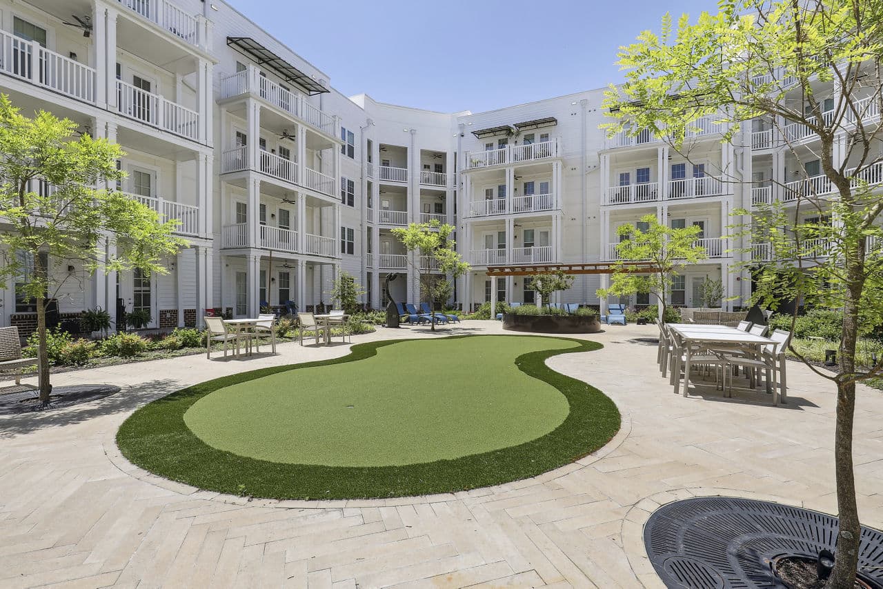 High Street View Luxury Apartments 9 of 28