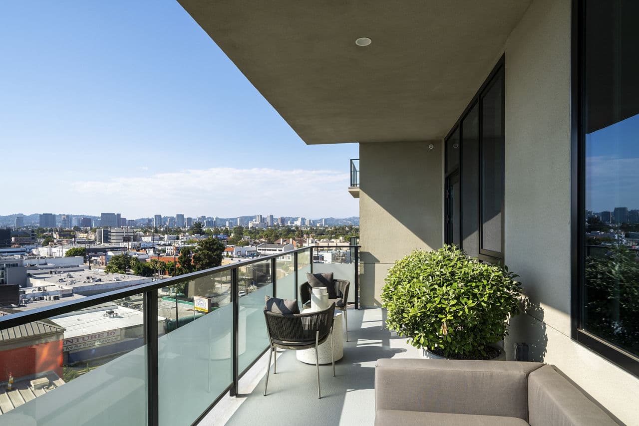 Linea Apartments Los Angeles Ca 33 of 42
