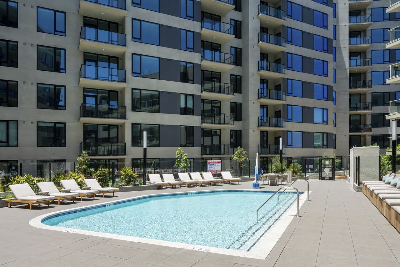 Linea Apartments 1 of 8
