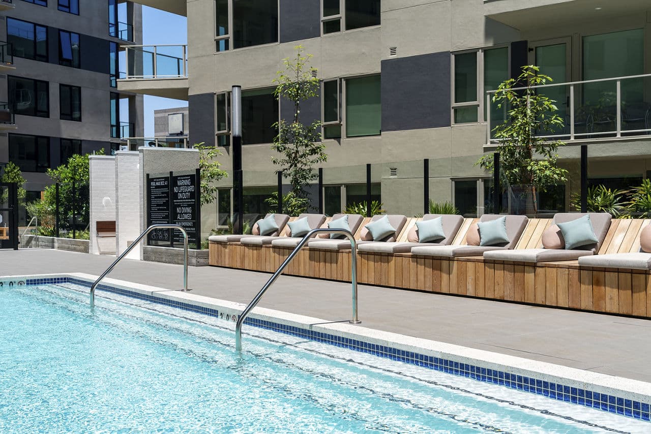 Linea Apartments Los Angeles Ca 4 of 42