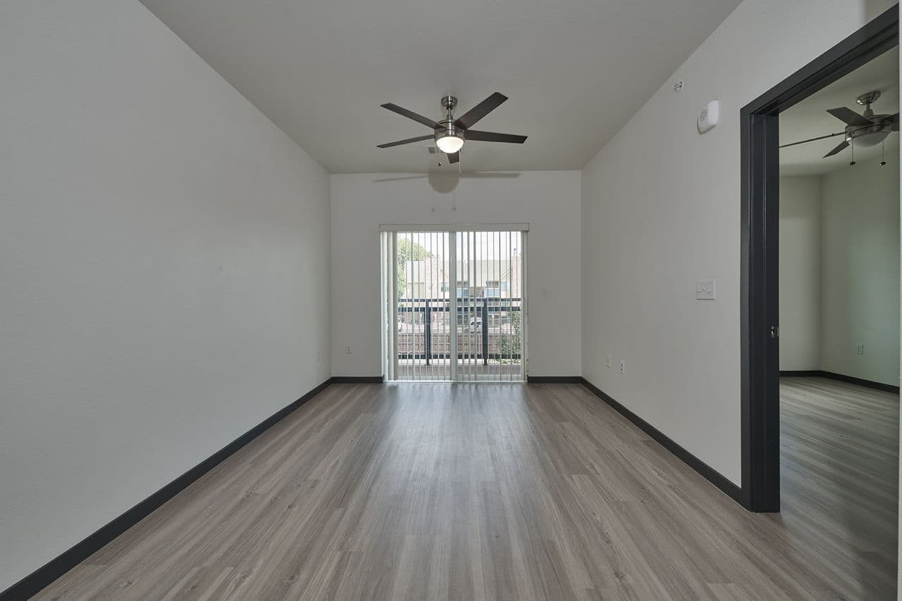 Westbury Apartments 25 of 29