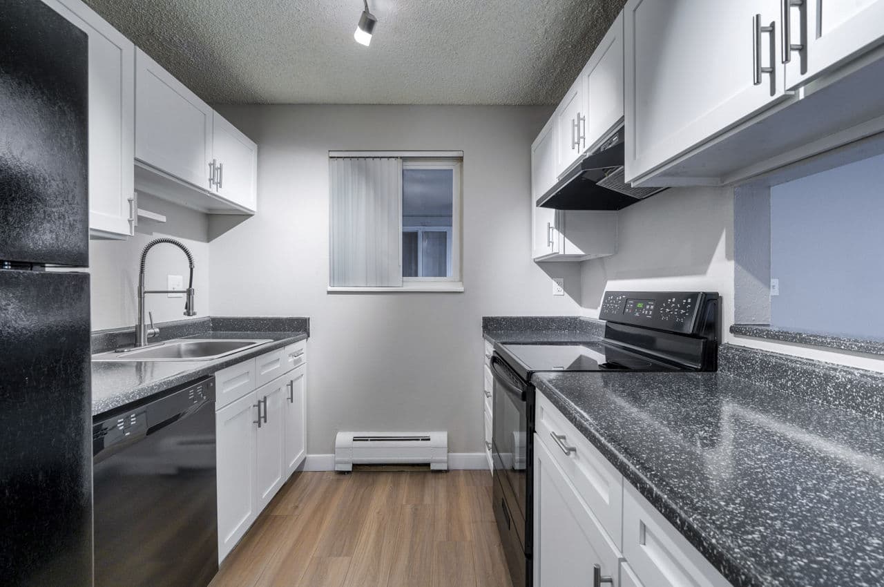 Westbury Apartments 12 of 29