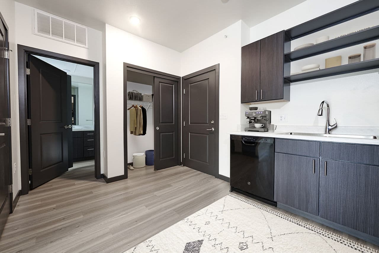 Westbury Apartments 16 of 29