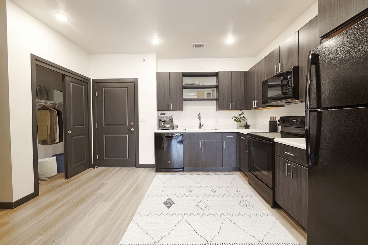 Westbury Apartments 18 of 29