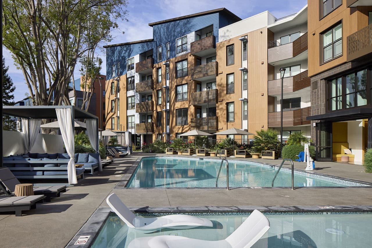 Sevens Luxury Apartment 1 of 28