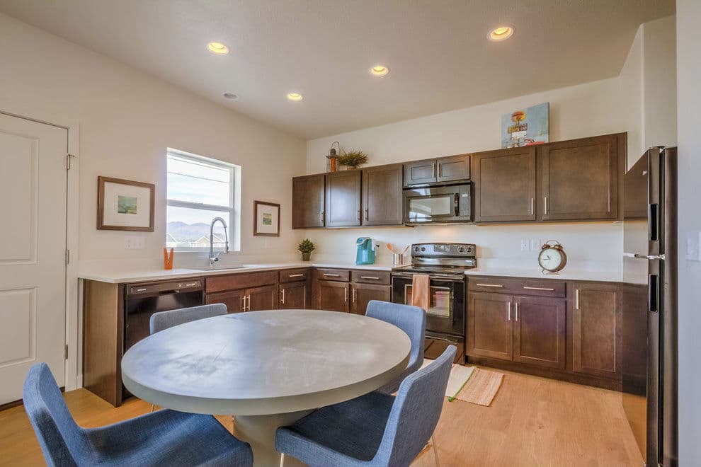 Rockwell Village Townhomes 11 of 52
