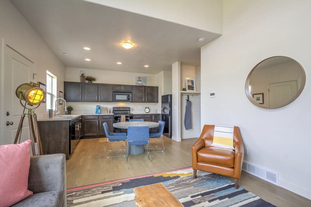 Rockwell Village Townhomes 8 of 52