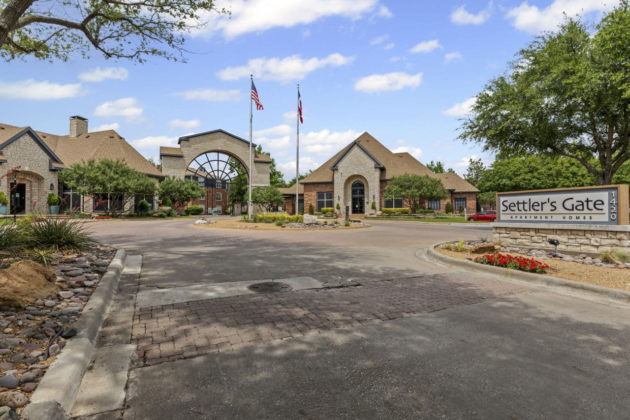 Settlers Gate Allen Tx 4 of 33