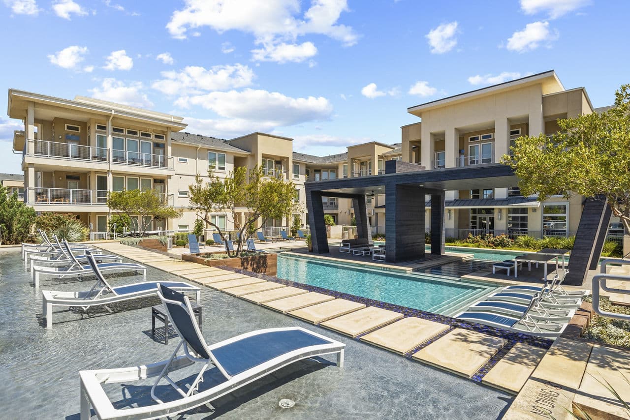 Avenue 900 Euless Tx 1 of 16