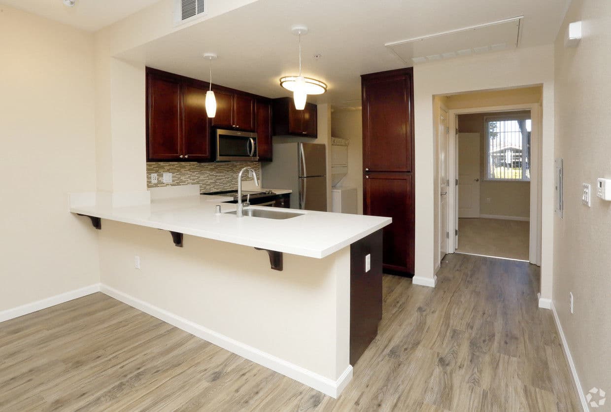 Tamarind Square 18 of 23
