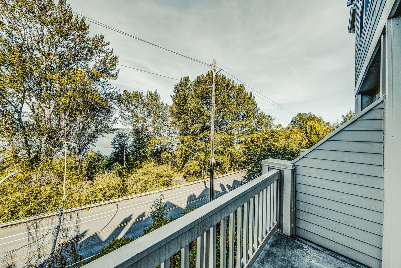 Bella Vista Apartments Renton Wa 32 of 38