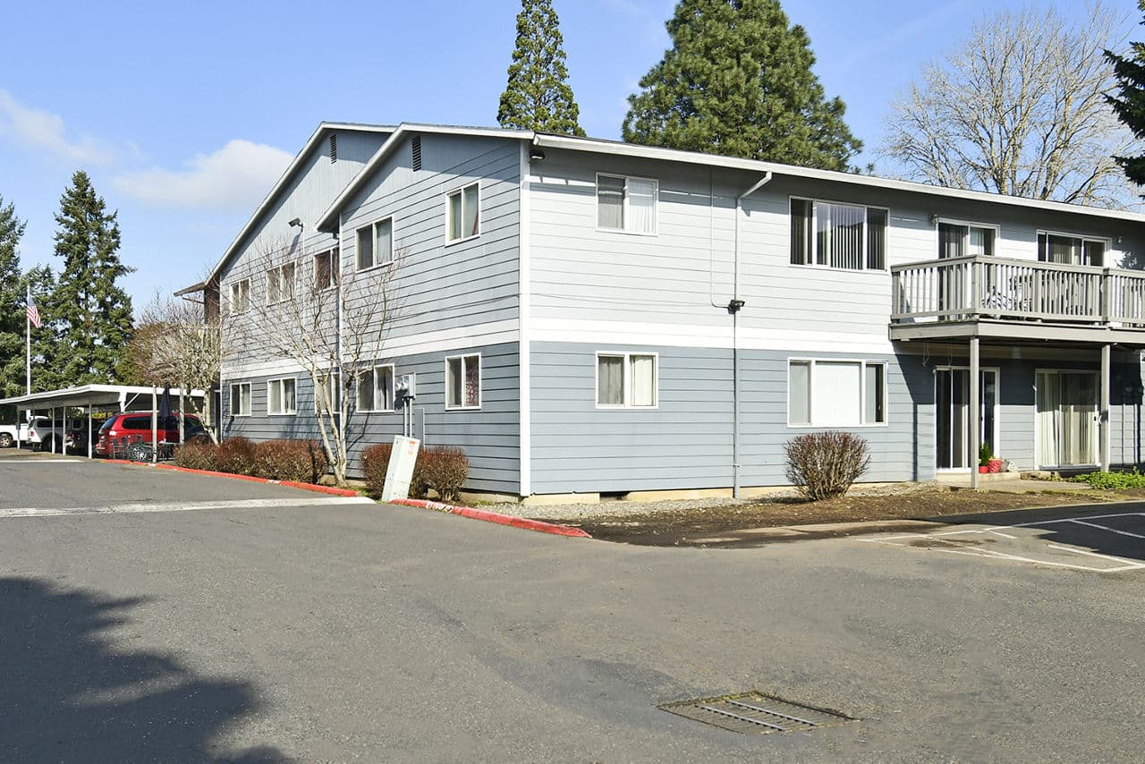 Lake Crest Milwaukie Or 2 of 27