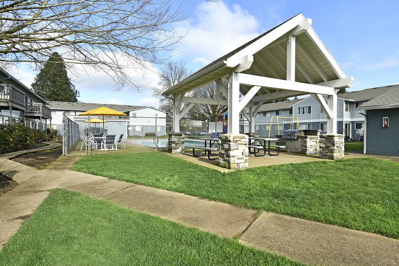 Lake Crest Milwaukie Or 13 of 27