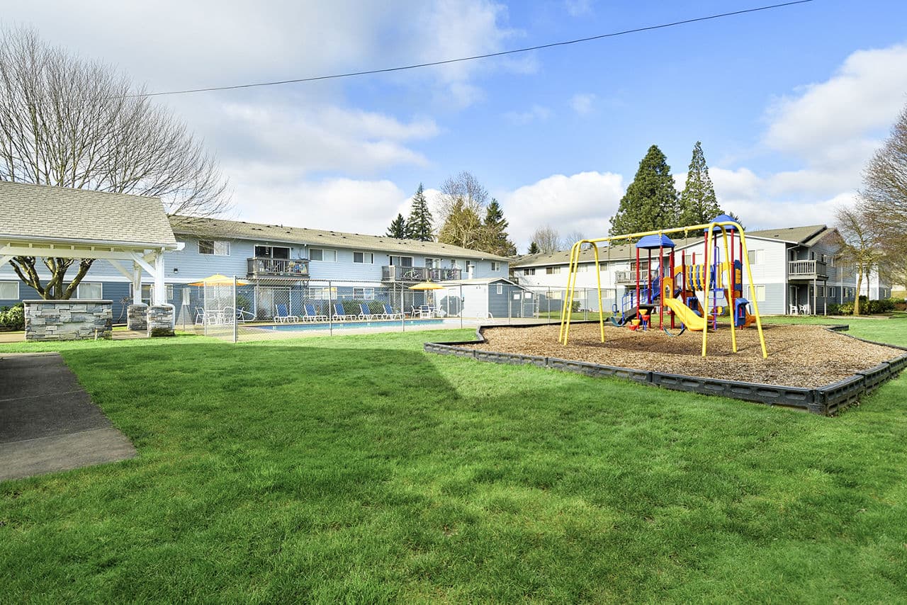 Lake Crest Milwaukie Or 16 of 27