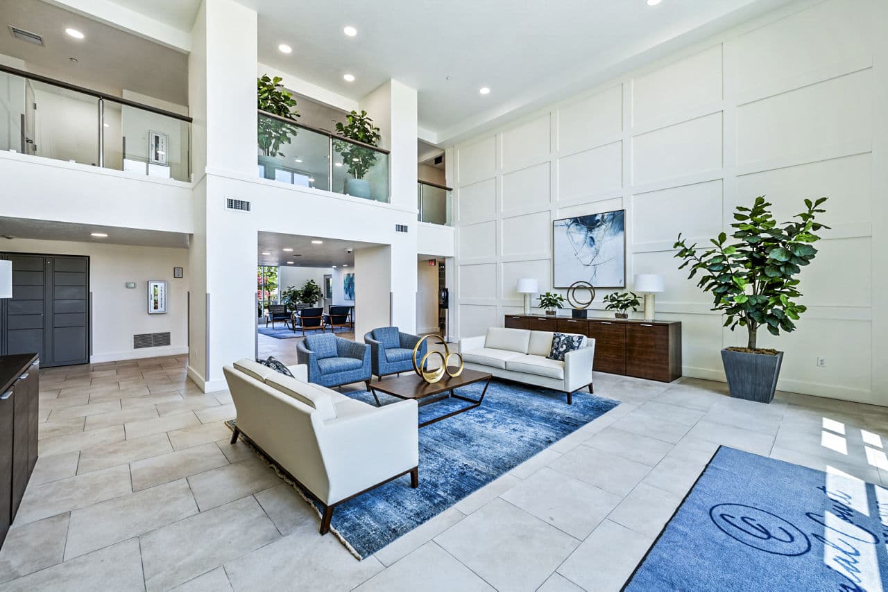 Colonial Court 3 of 28