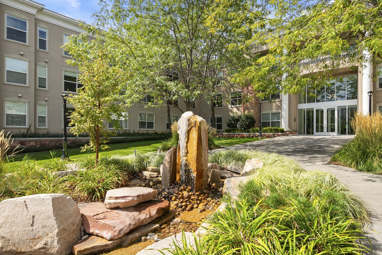 Colonial Court 12 of 28