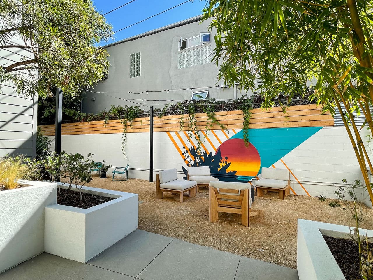 Venice on Rose Los Angeles 1 of 8