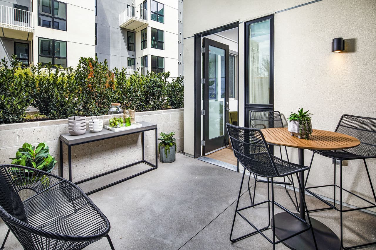 Llewellyn Apartments Los Angeles Ca 31 of 53