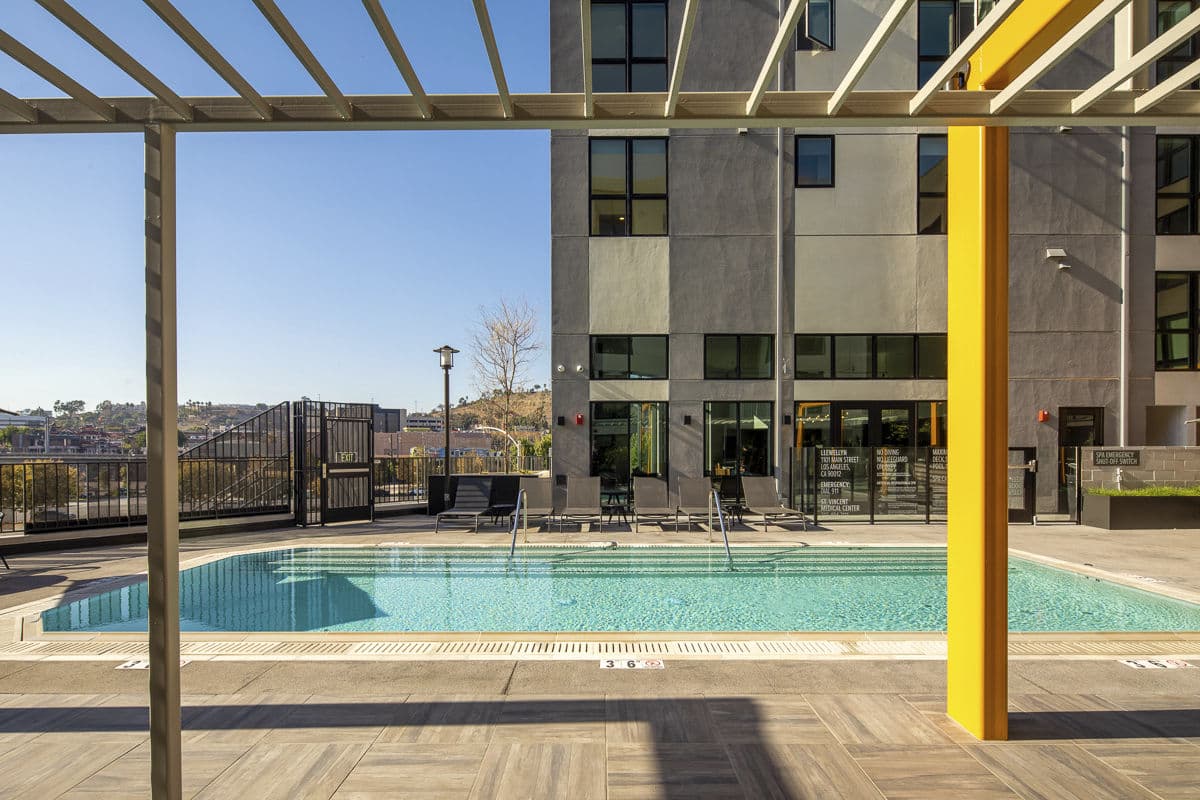 Llewellyn Apartments Los Angeles Ca 5 of 53