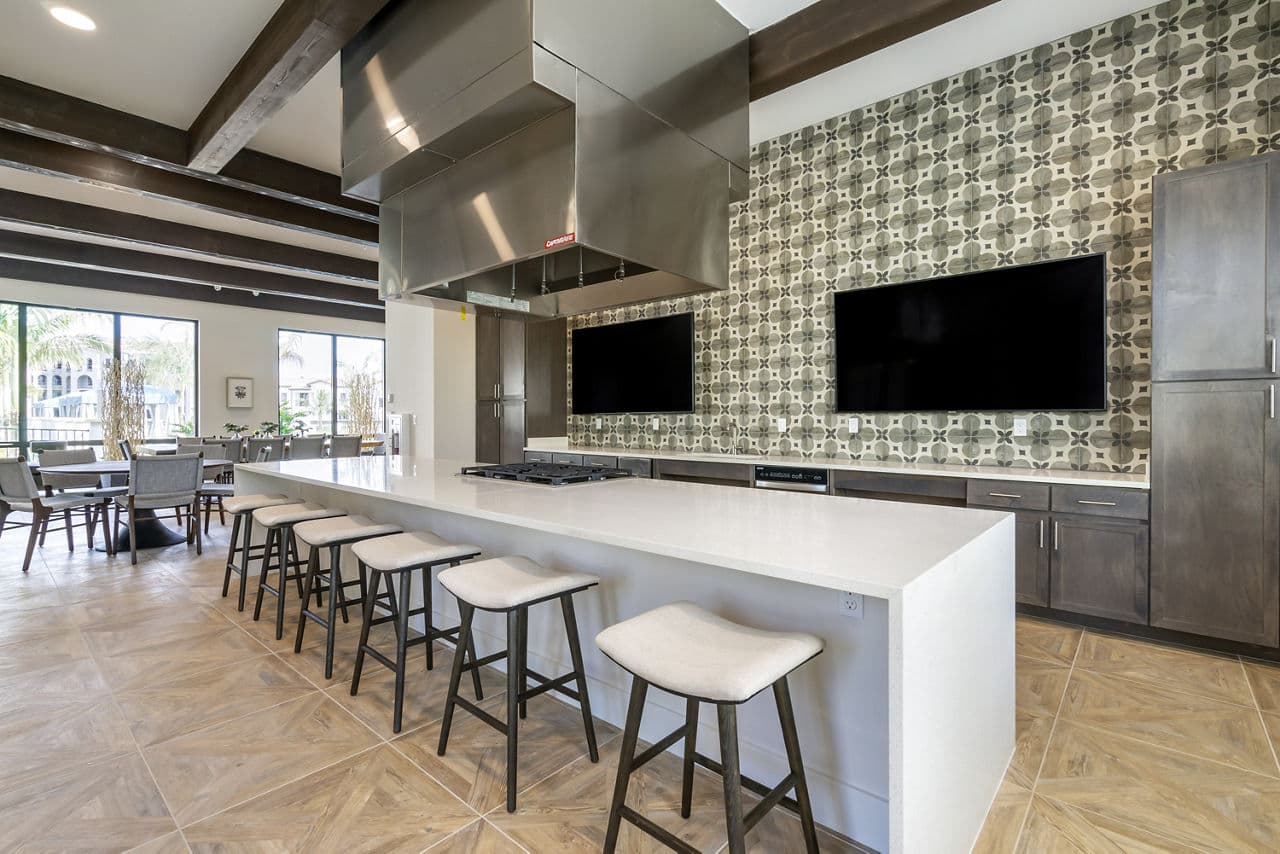 Lago Apartments Naples Fl 7 of 27