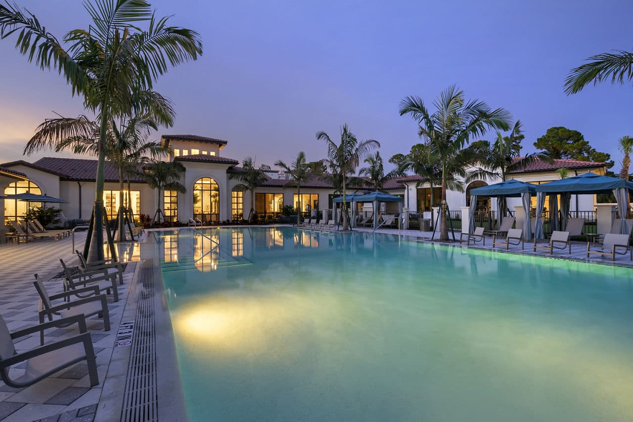 Lago Apartments Naples Fl 4 of 27