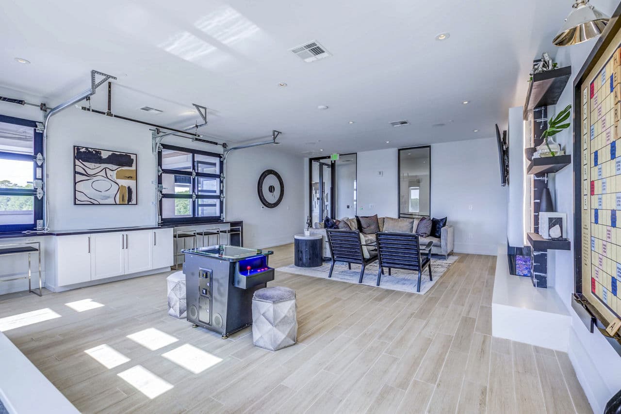 Candour House Apartments 5 of 25