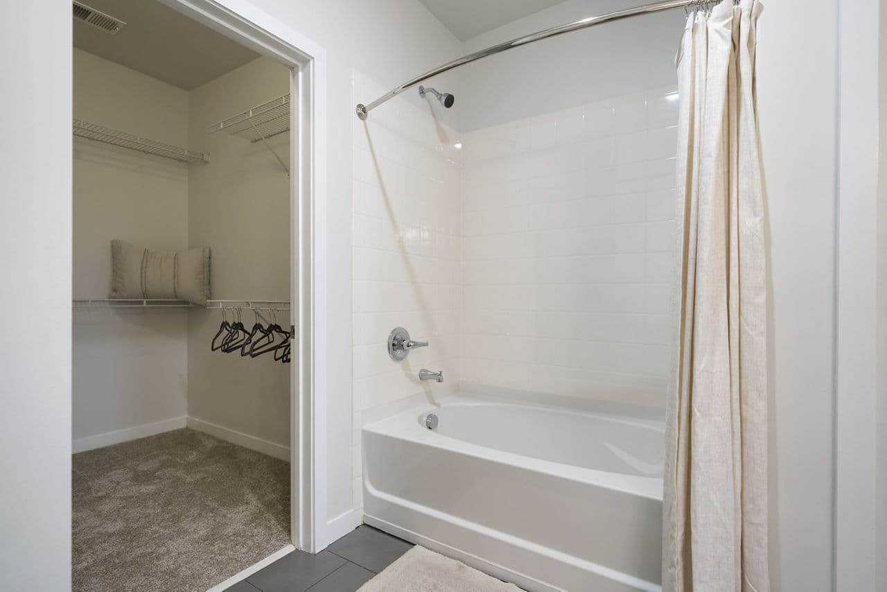 Tapestry At Brentwood Town Center Apartments Brentwood Tn 26 of 27