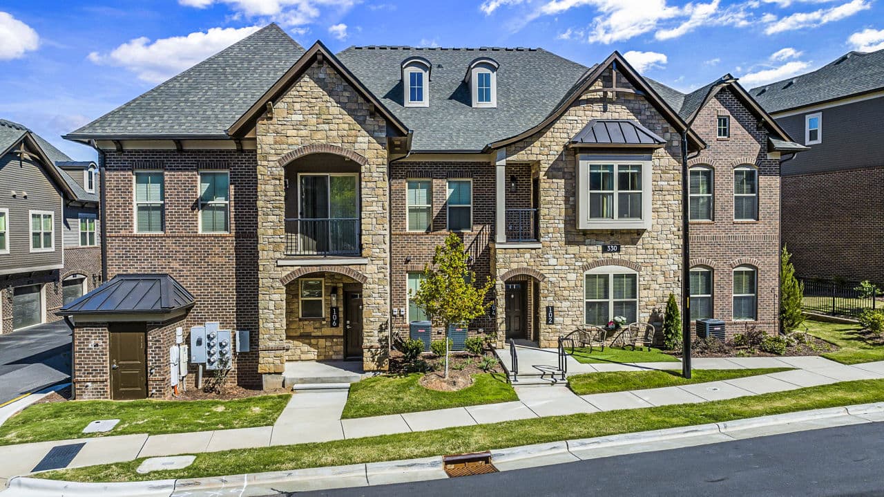 Griffin Weston Luxury Apartments Townhomes Cary Nc 6 of 33