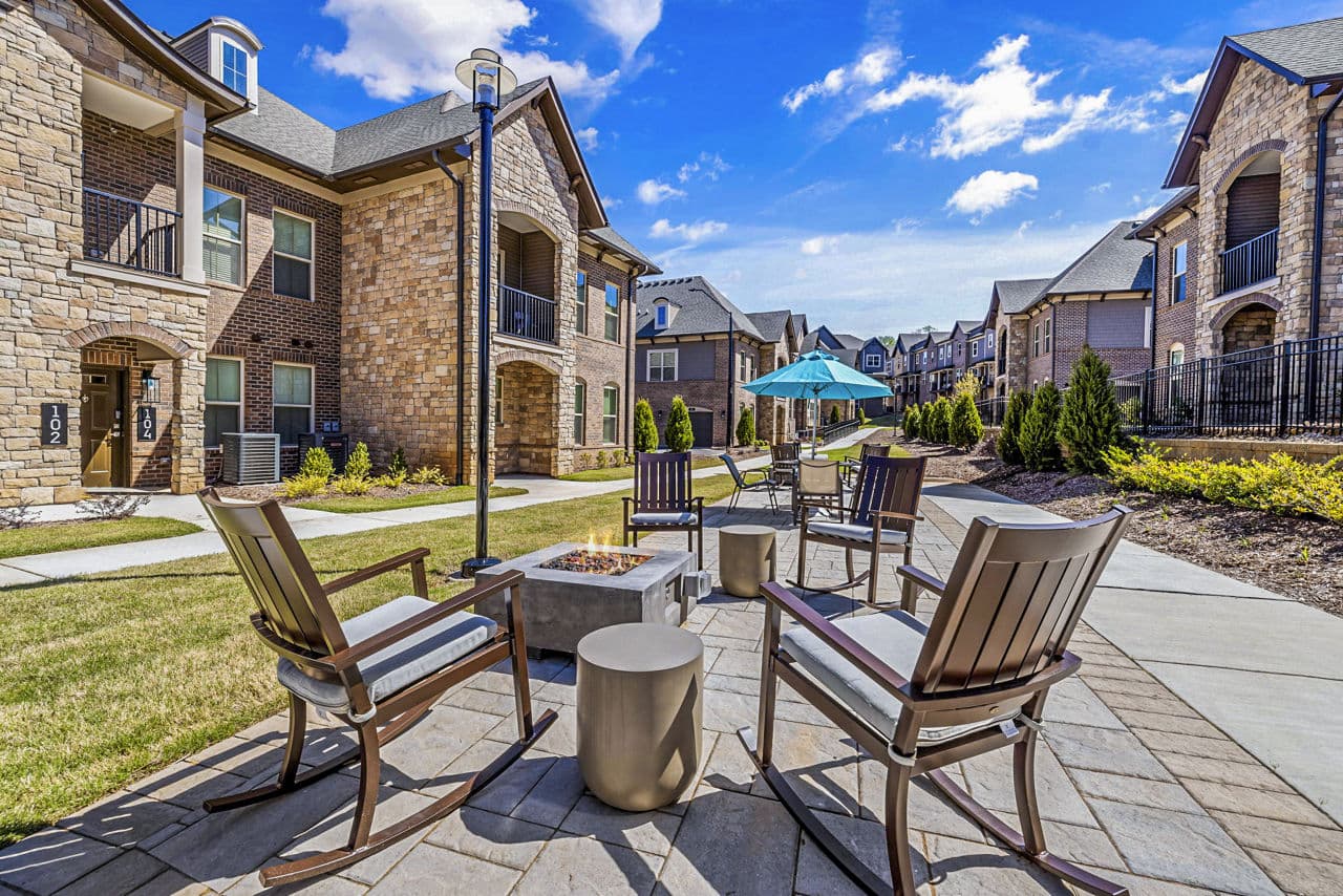 Griffin Weston Luxury Apartments Townhomes Cary Nc 18 of 33