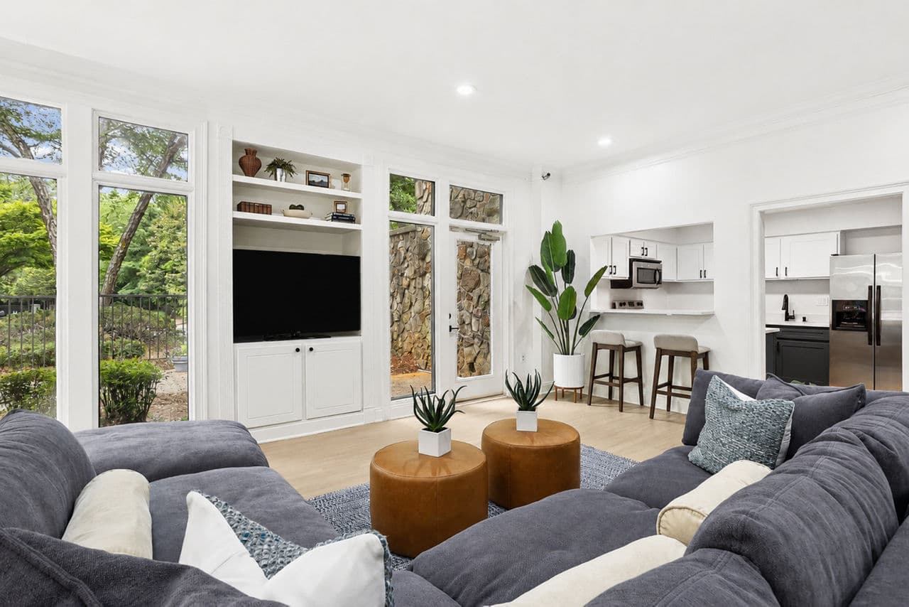 Avana Court 10 of 29