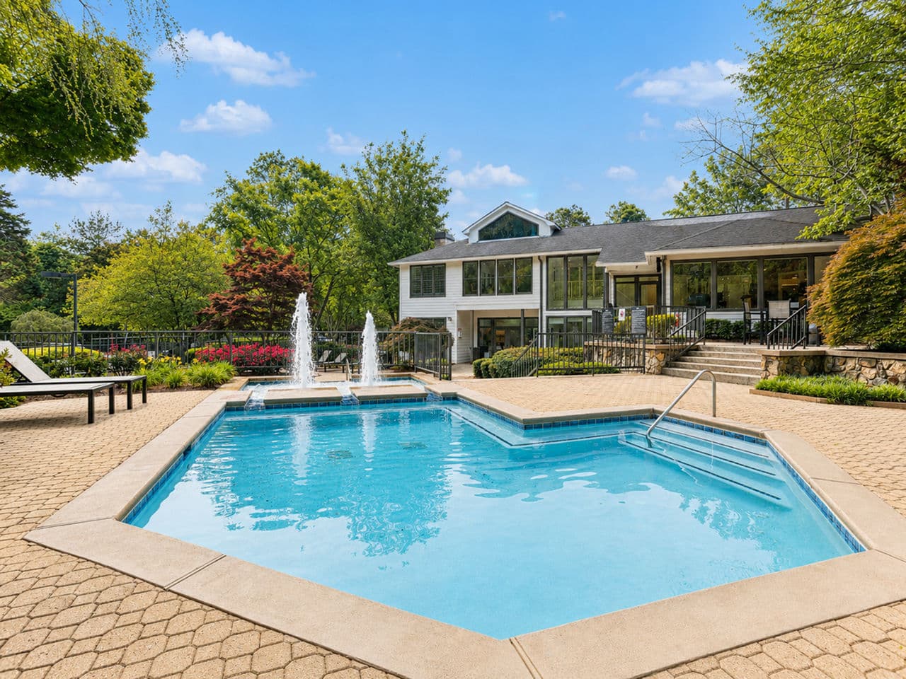 Avana Court 2 of 29