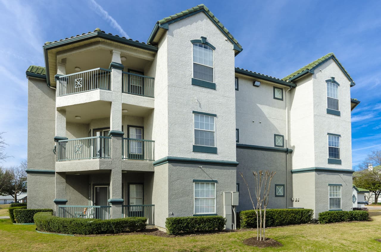 Siena Apartments 2 of 8