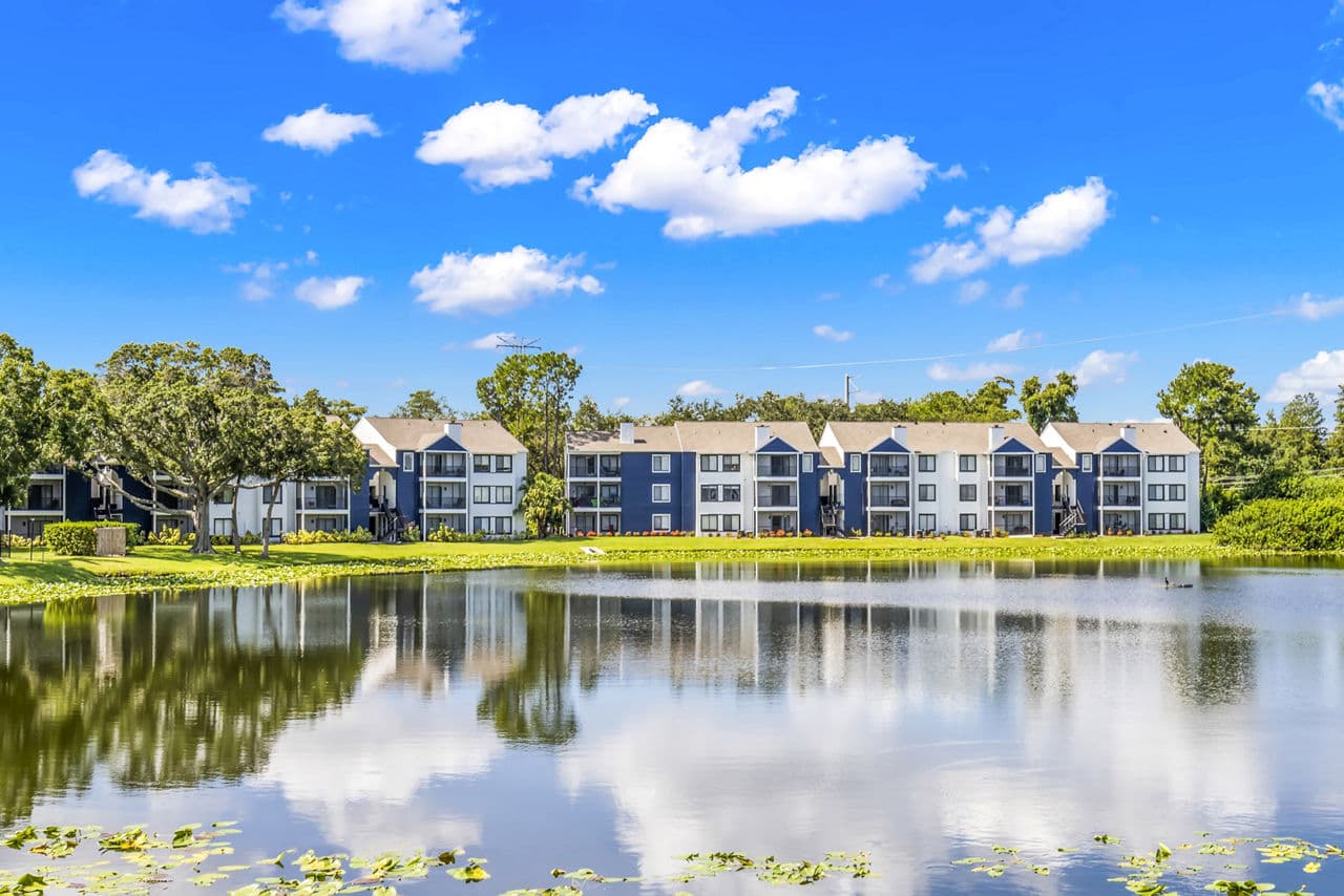 Avana Lakeview 4 of 17