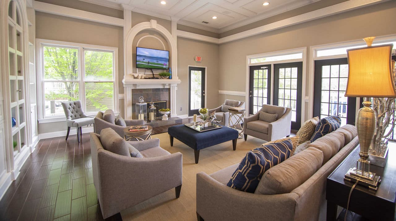 Avana Thornblade Greer Sc 7 of 24