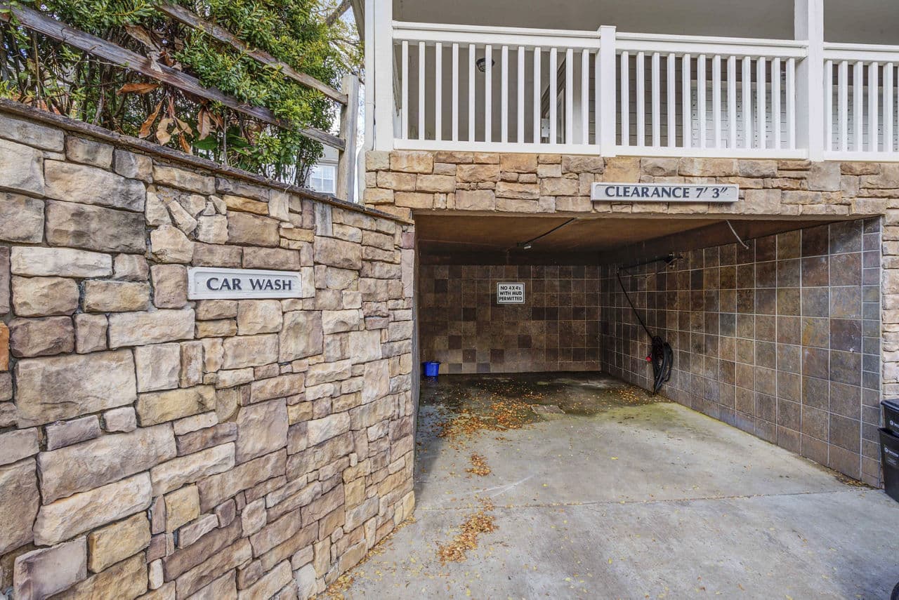 Avana Thornblade Greer Sc 11 of 24