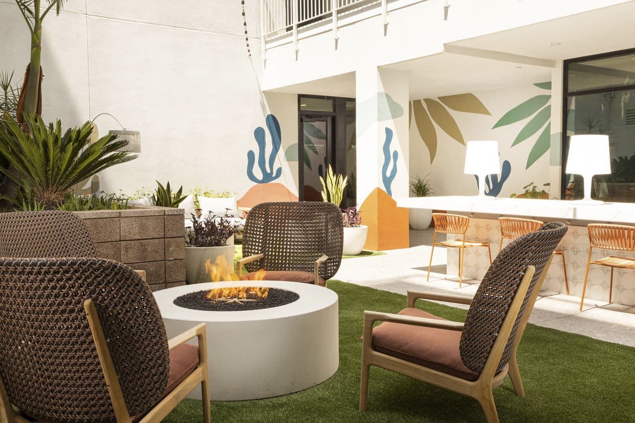 The Charlie Mar Vista Los Angeles Ca 7 of 25