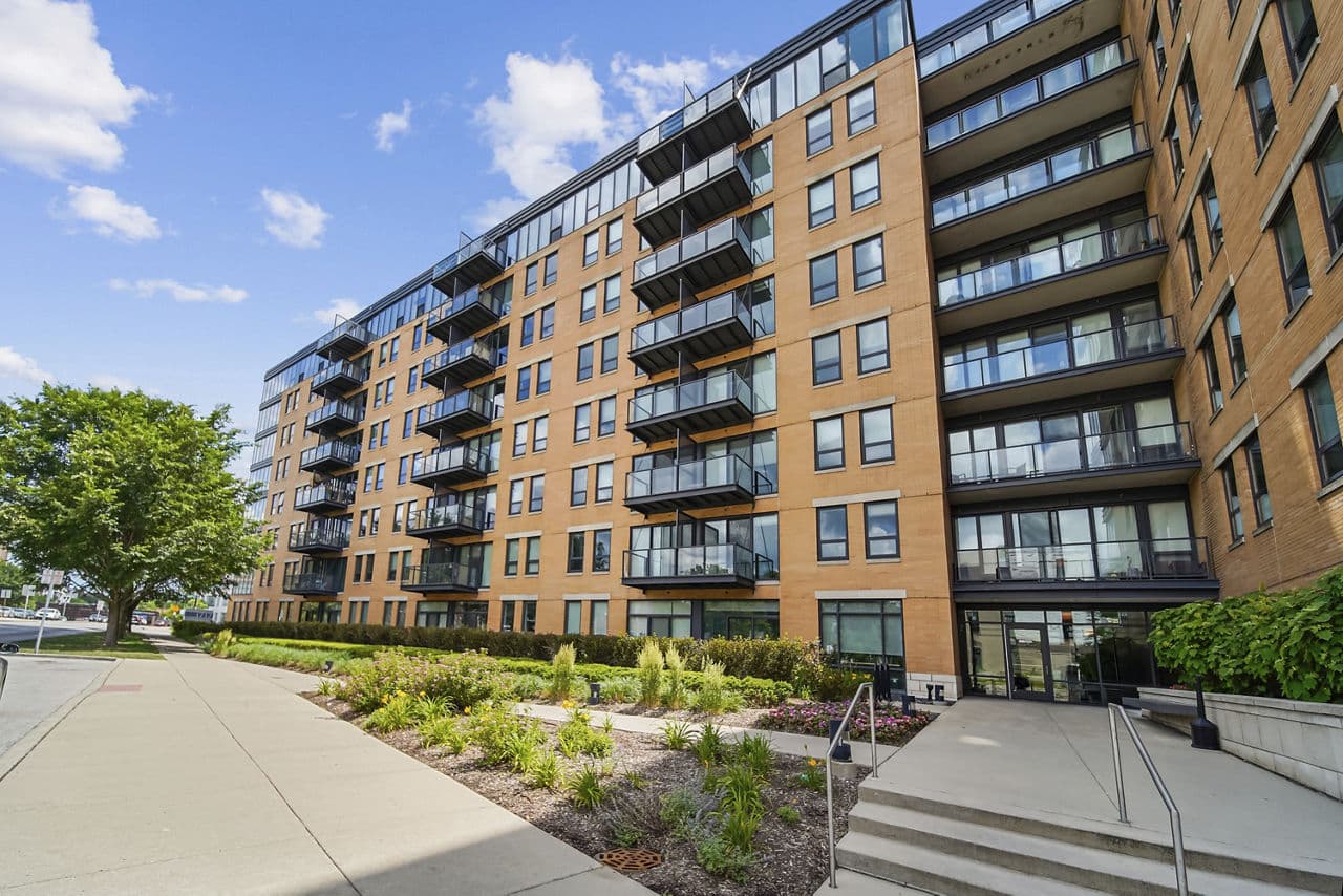 1717 Evanston 2 of 30