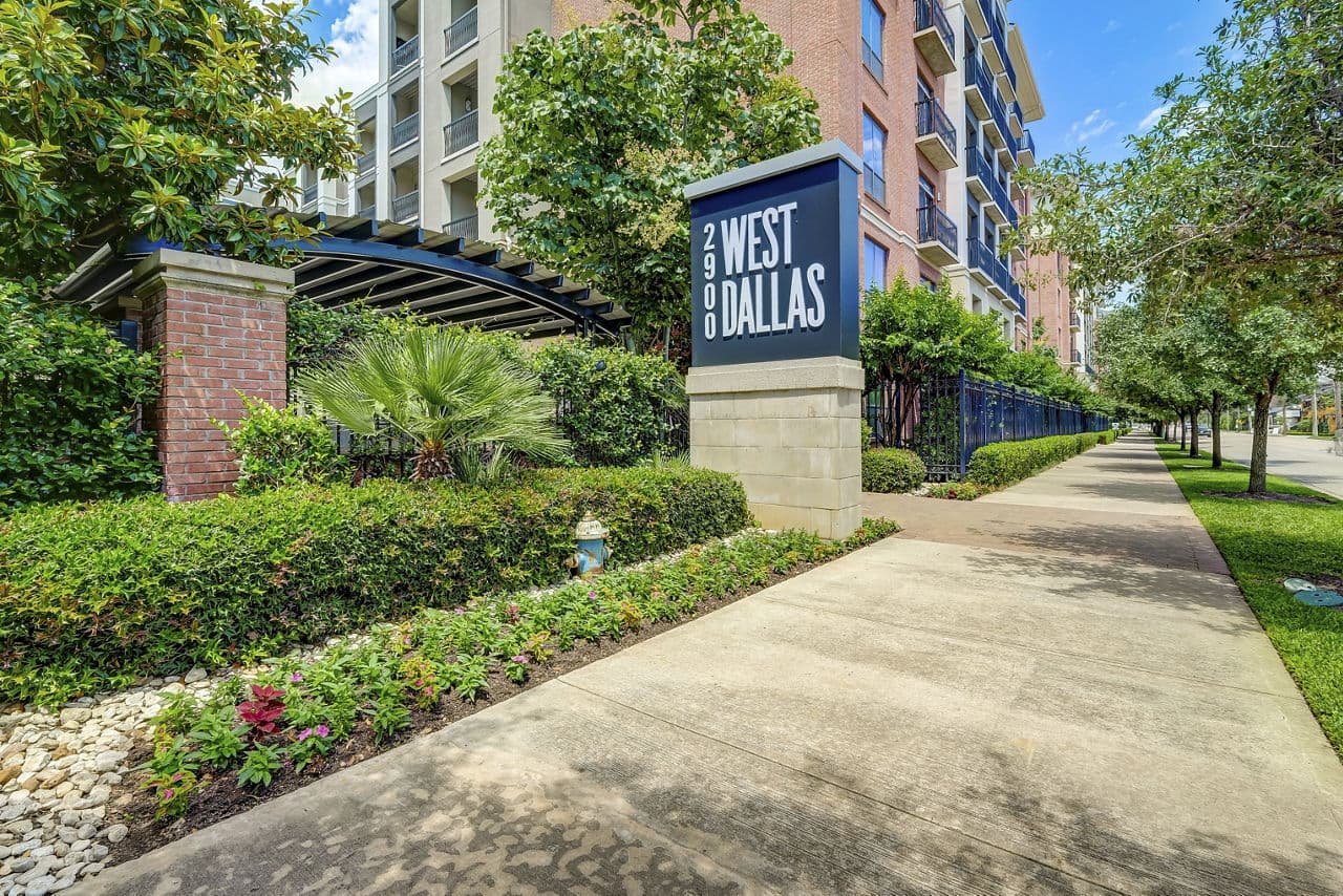 2900 West Dallas 5 of 8