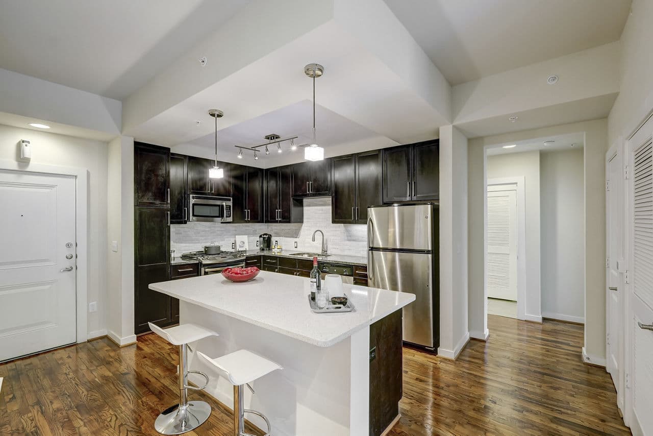 2900 West Dallas Houston Tx 13 of 36