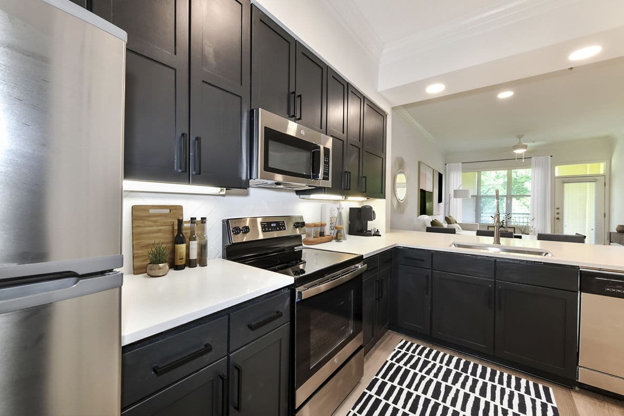Kingsboro Luxury Apartments 4 of 8