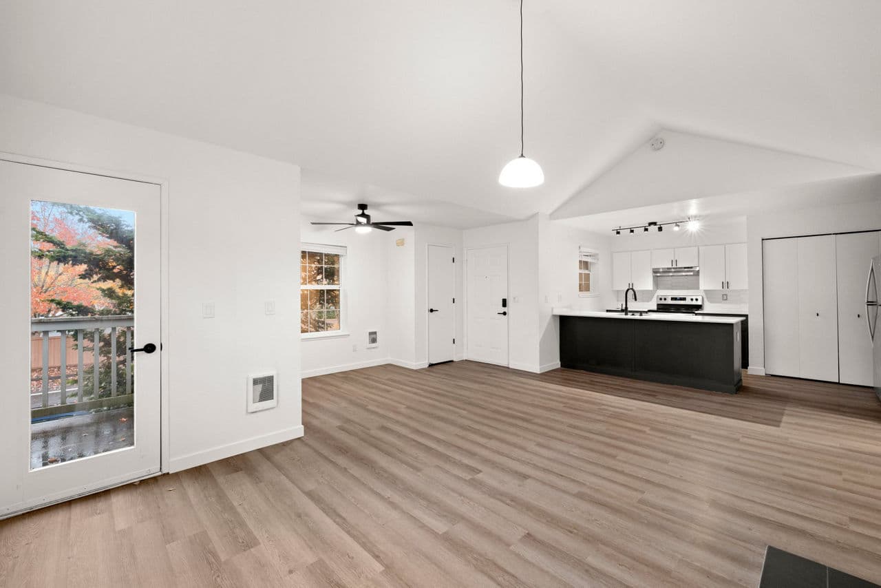 Larkspur Place 8 of 8