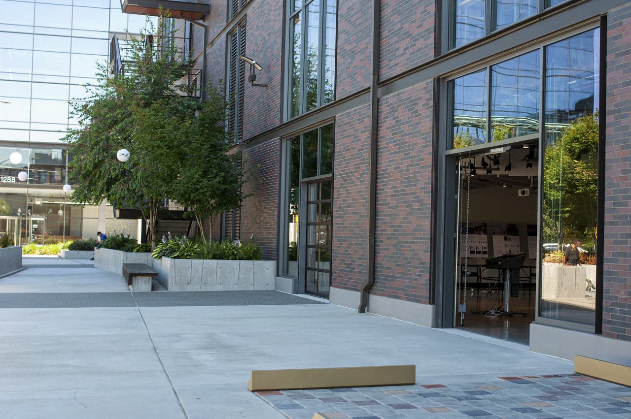 Arras Apartments Bellevue Wa 2 of 23