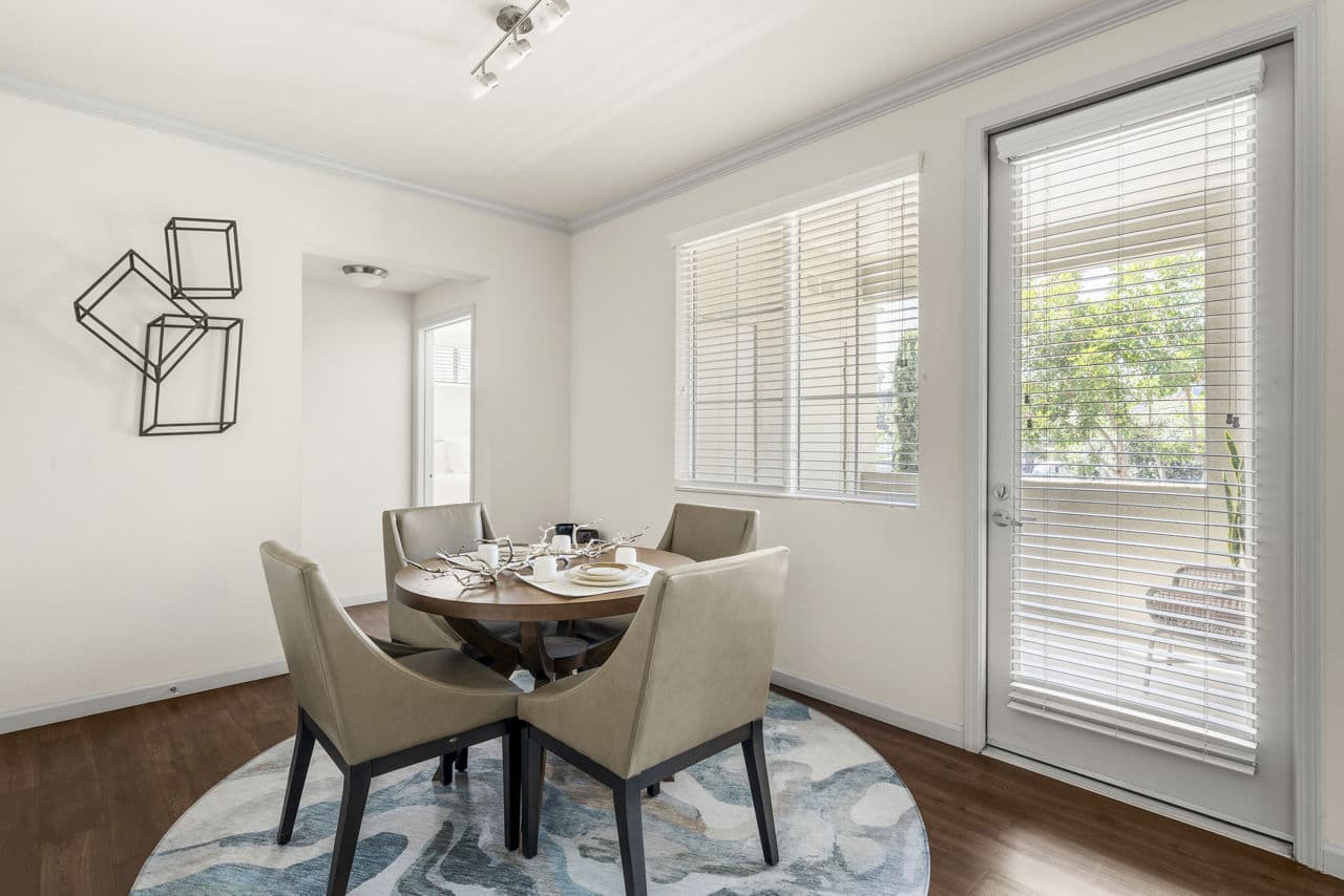 Seta Apartments 23 of 27