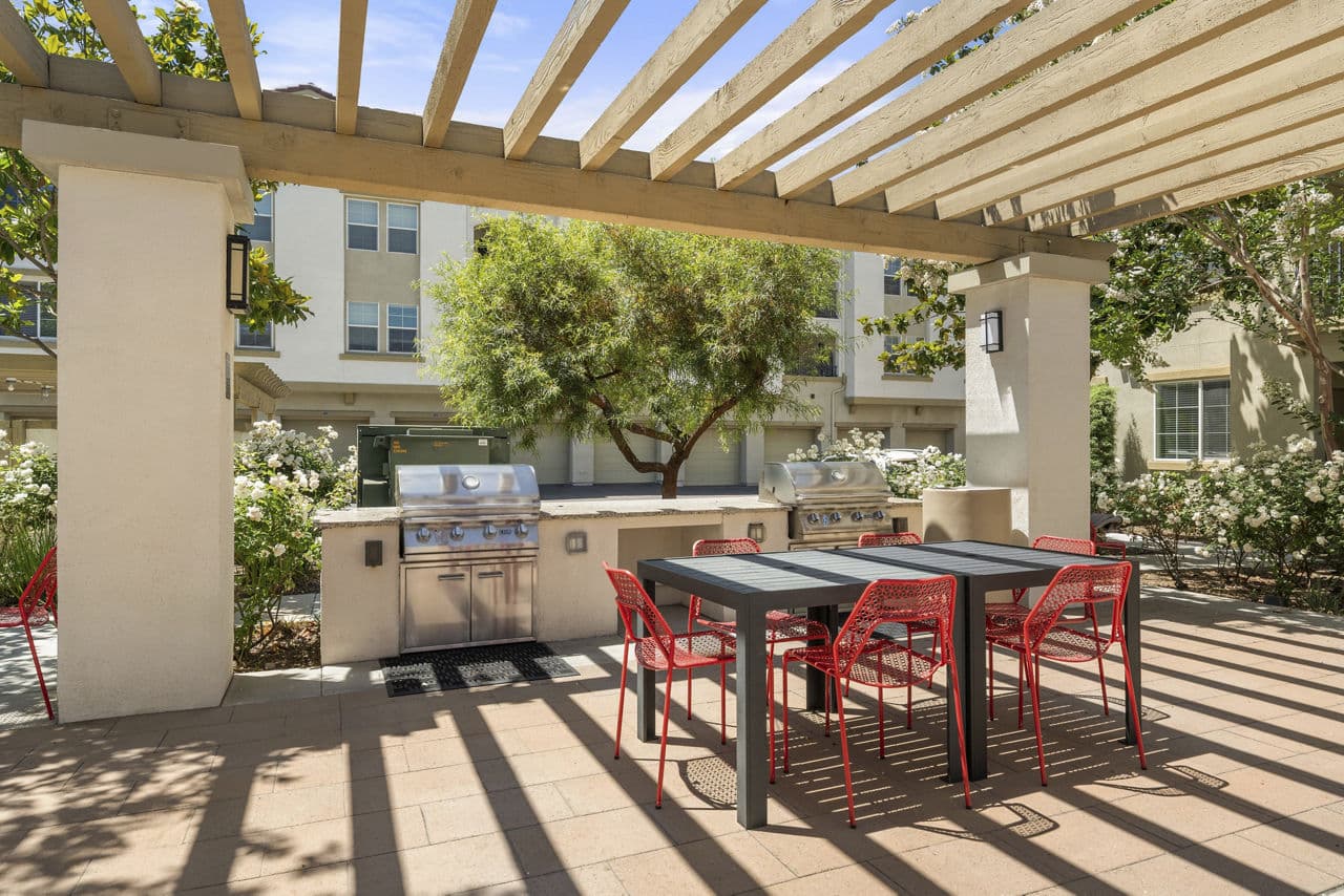 Seta Apartments 11 of 27