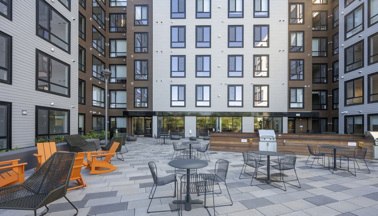 1550 on the Charles 4 of 23