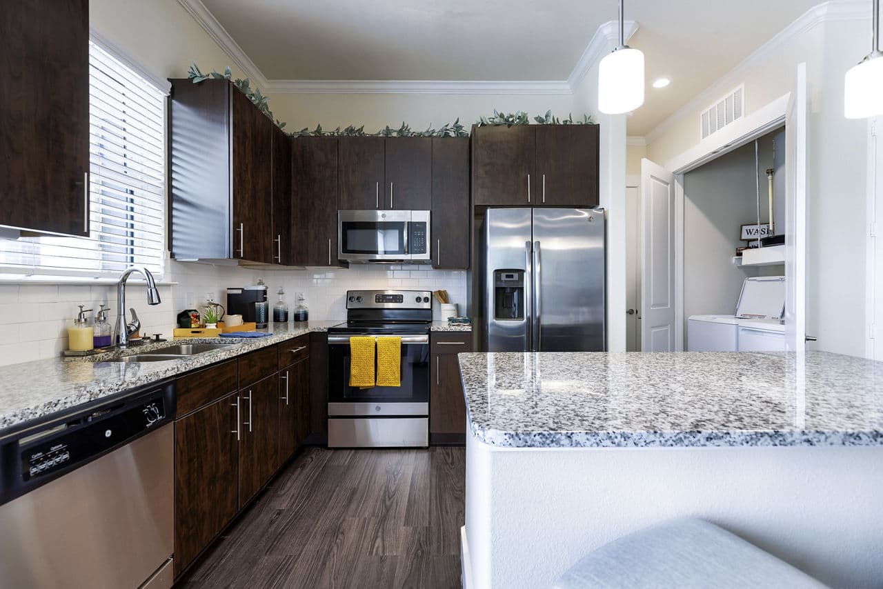 Ivy Point Klein 19 of 29